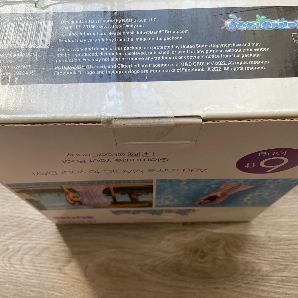 Mermaid Pool Raft - Picture 3 of 9